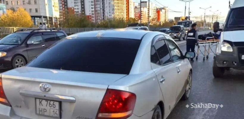 В Якутске водитель сбил пенсионерку на зеленый сигнал светофора