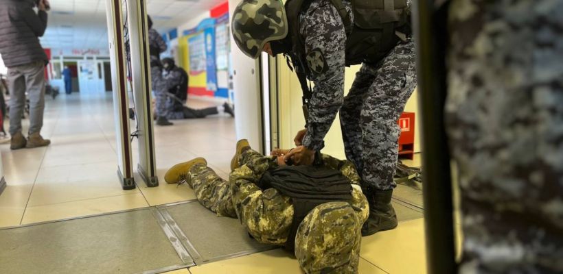 В Якутске проходят учения по пресечению условной террористической угрозы