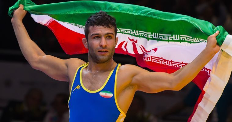 Виктор Лебедев проиграл Хасану Рахими