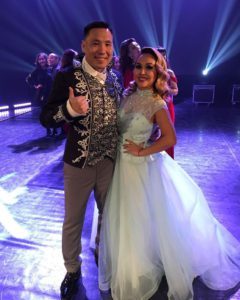 Ведущие Александр Максимов и Лиза Газизова