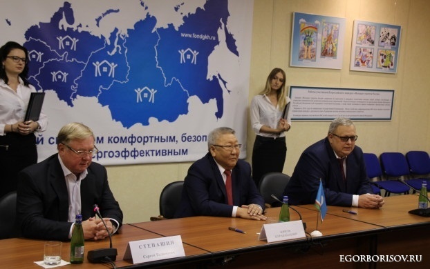 В Якутии к 2017 году людей переселят из 490 тысяч квадратных метров аварийного жилья