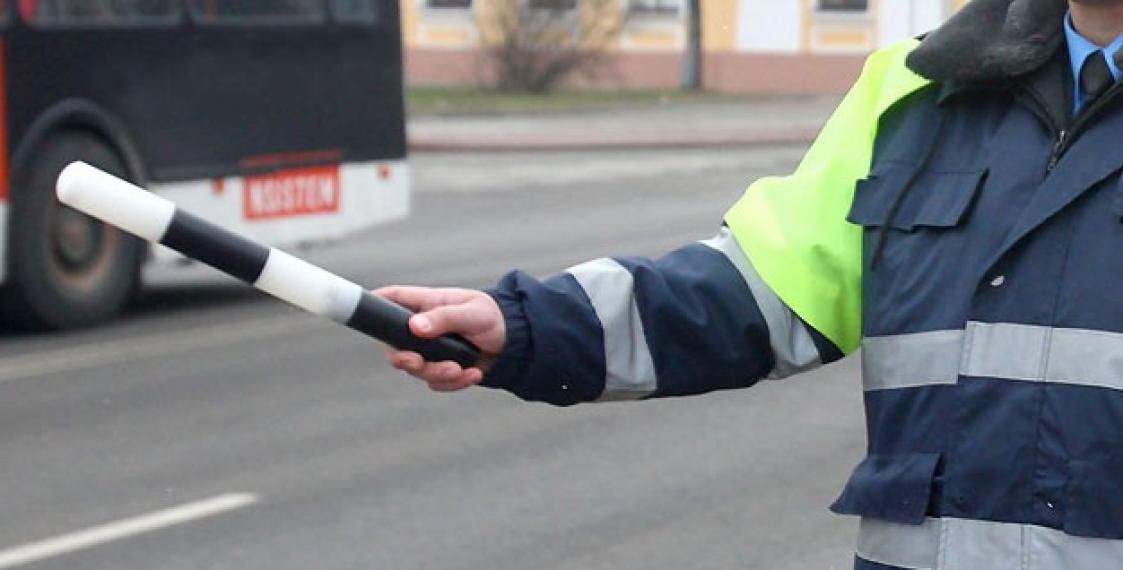 В Якутске пьяный ученик школы №35 угнал джип и устроил два ДТП