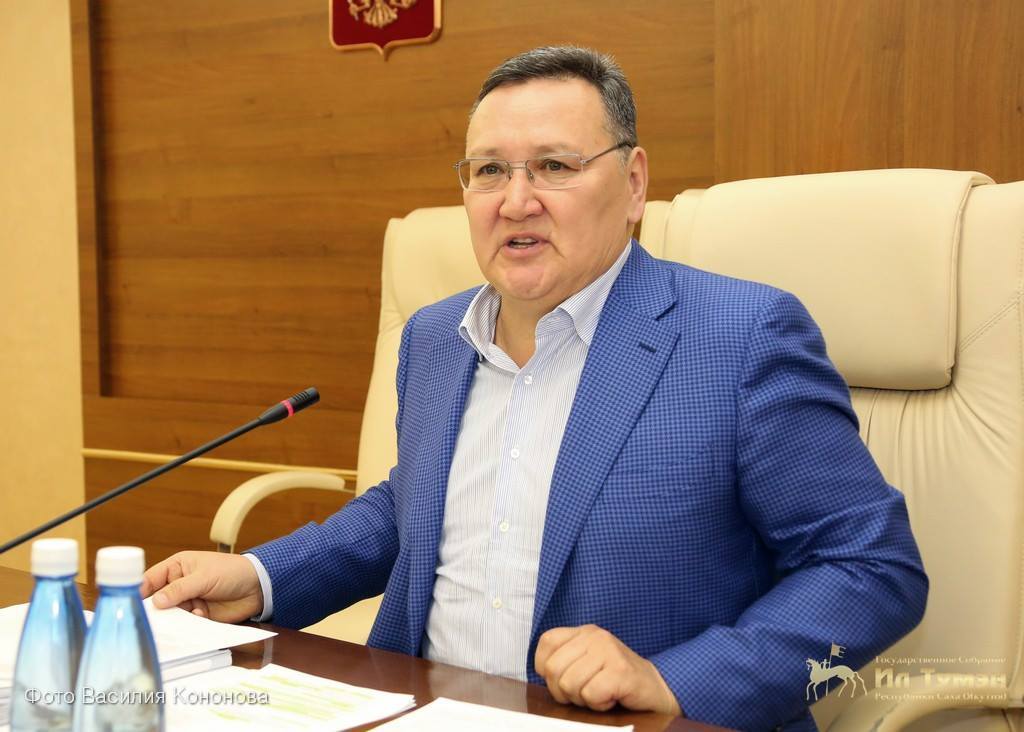 Народный депутат Якутии ищет пользователя, предложившего ему отказаться от депутатской зарплаты