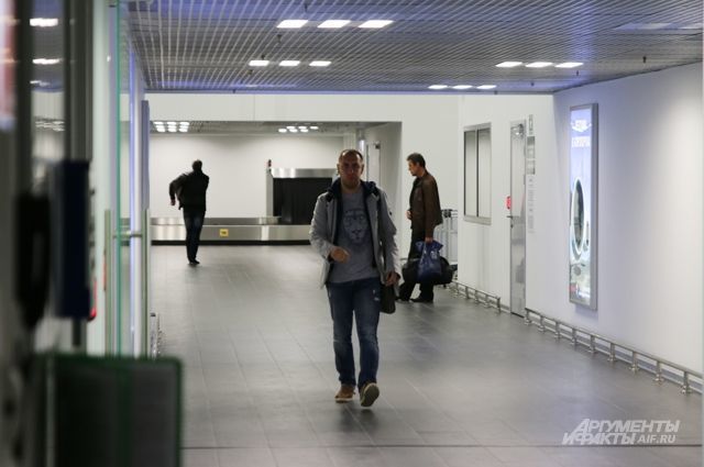 Депутатам Госдумы разрешили бесплатно пользоваться VIP-залами аэропортов