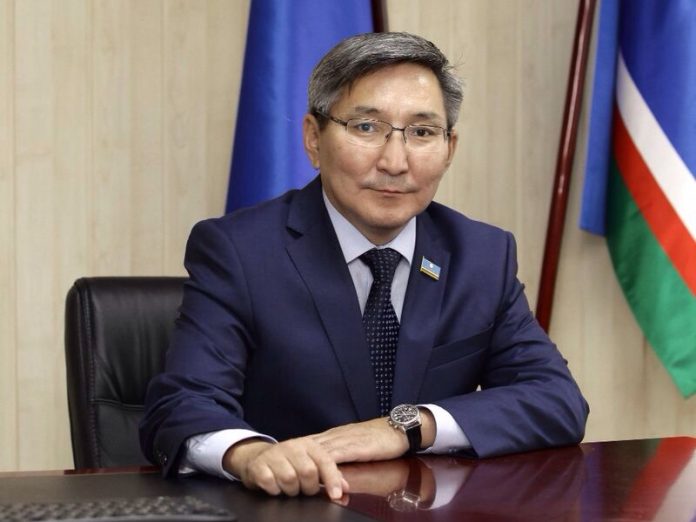 Вице-премьер провел заседание, посвященное ситуации в Доме престарелых Якутска