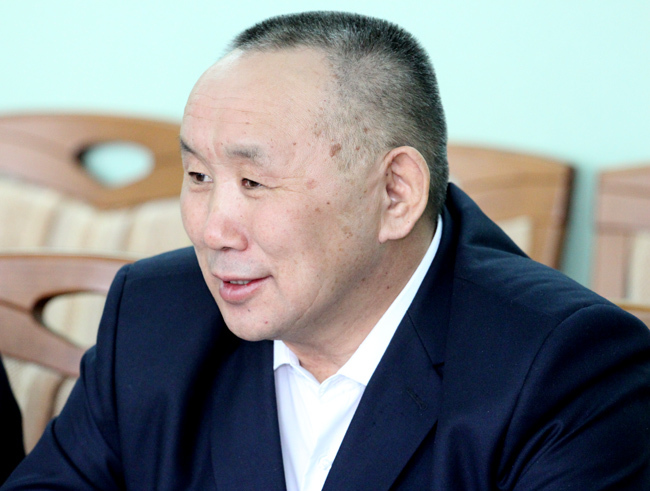 Зампреда правительства Якутии Михаила Гуляева освободили от приставки ио