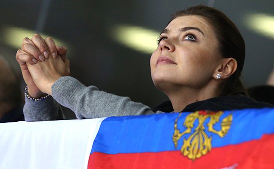 Forbes рассказал о хранившихся в банке РПЦ деньгах Кабаевой