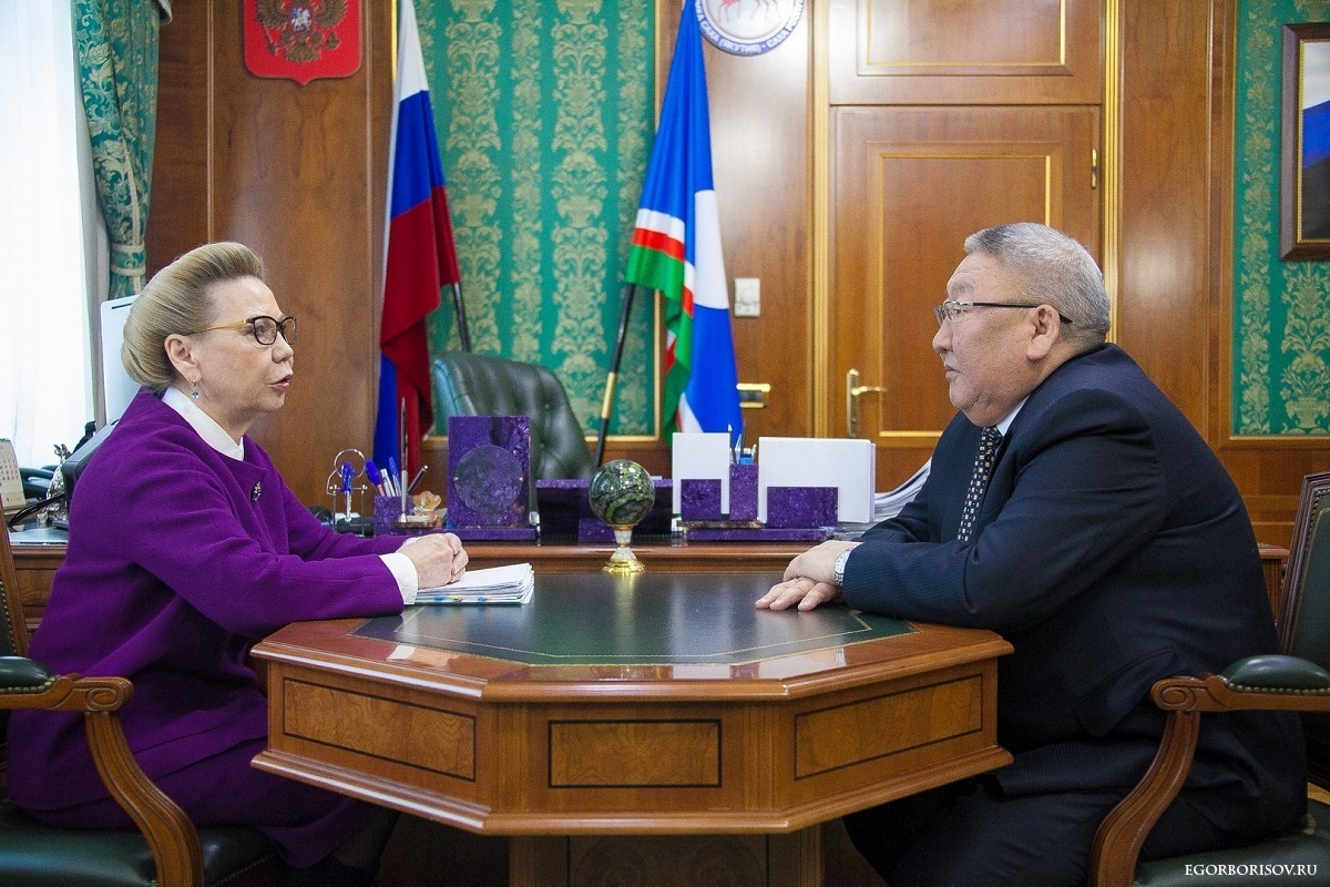 Егор Борисов встретился с Галиной Данчиковой