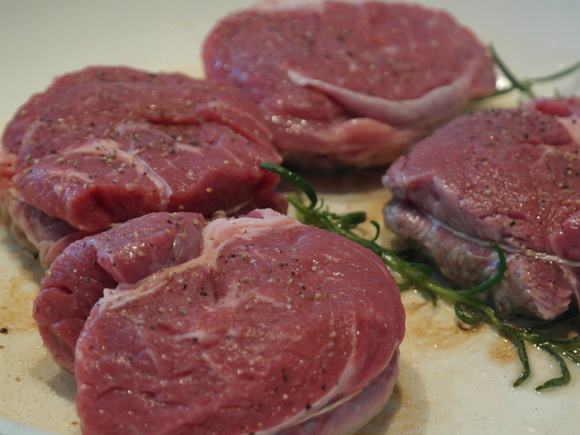 Роспотребнадзор: Доля некачественной мясной продукции в РФ снижается