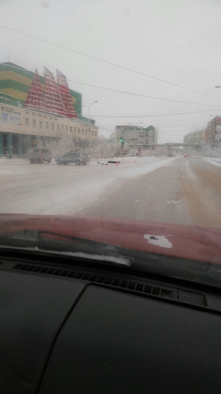 В районе речного училища Якутска сбит пешеход