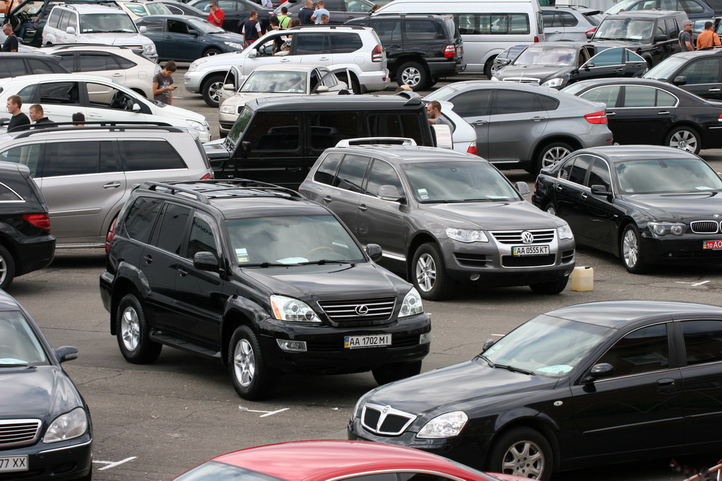 Ввоз подержанных иномарок запретят с 1 января