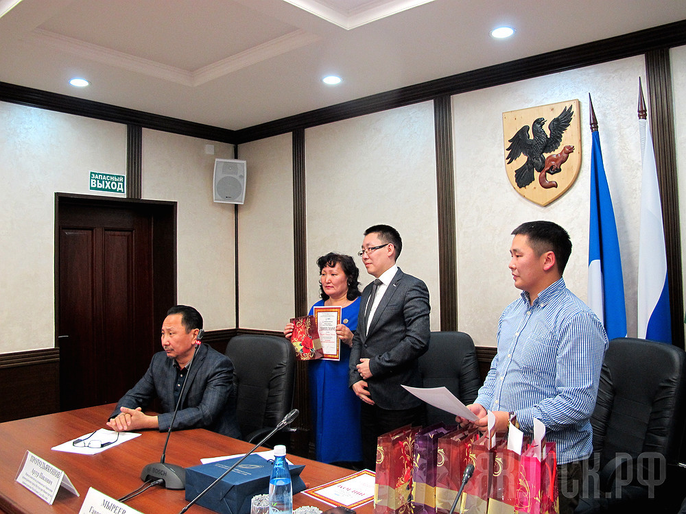 Якутяне выбрали обладателей премии «Народное признание»