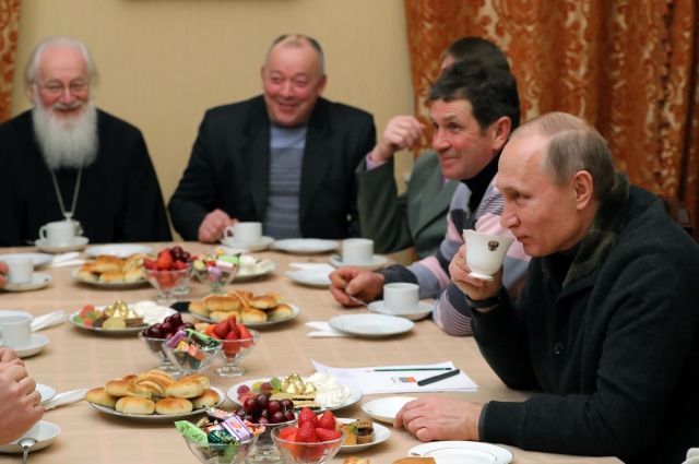 Путин пообещал новгородским рыбакам, что 2017 год будет лучше 2016‍