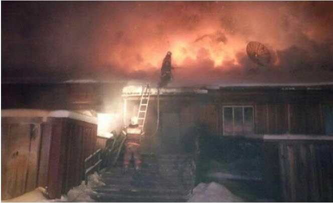 "Ребенка можно было спасти", - уверены знакомые пострадавшей семьи в Бердигестяхе