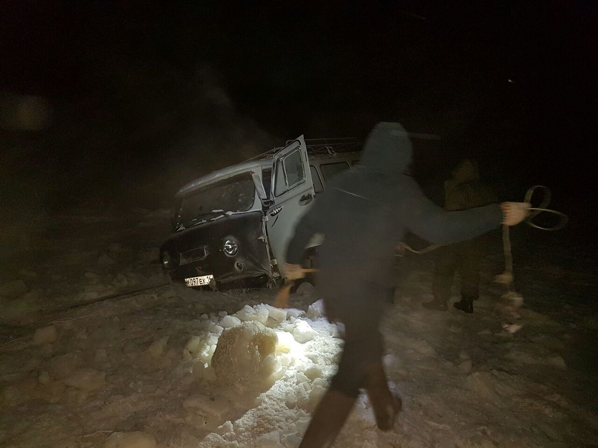 В Вилюйском районе люди 10 часов находились на морозе