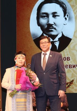Вручены премии Главы Якутии в области сохранения и развития родных языков