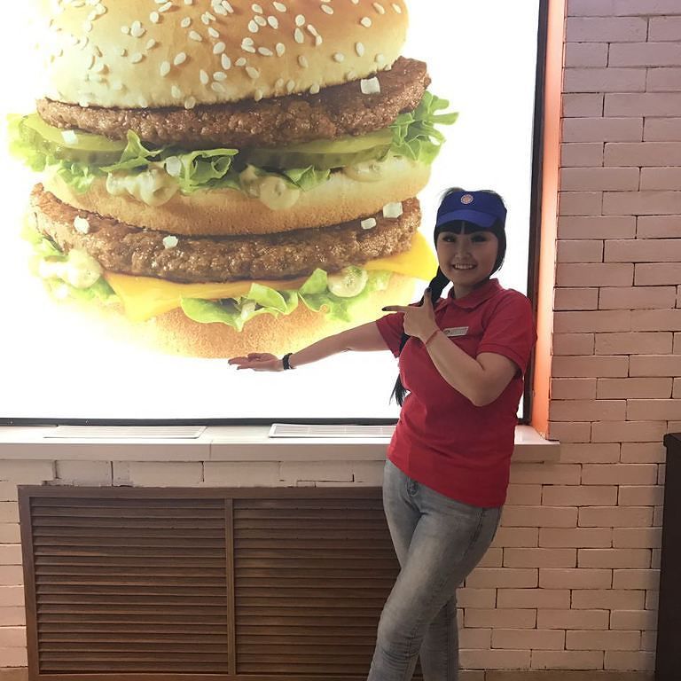 Энжи уволили из "Бургер Хита" за просьбу об авансе