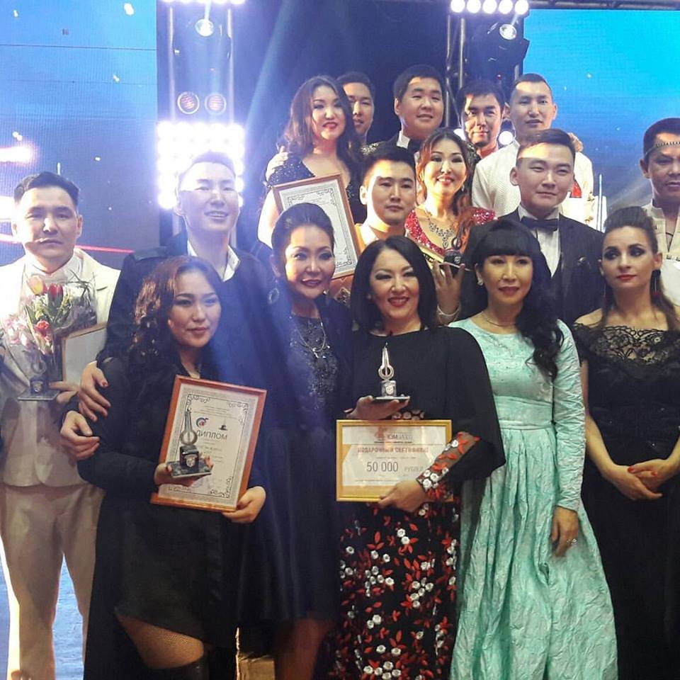 "Этигэн Хомус": Певицей года стала Алена Яковлева