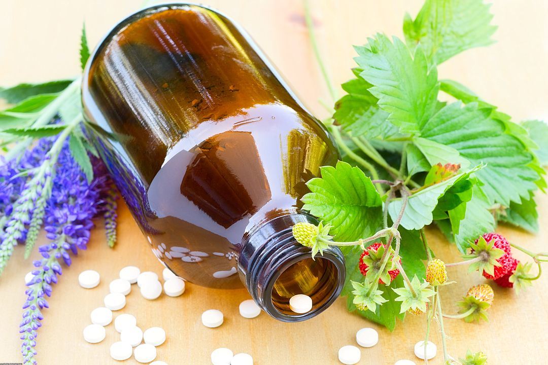 Российские ученые приравняли гомеопатию к магии и уринотерапии