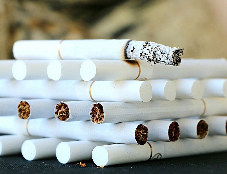 Минздрав отказался от идеи запрета свободной продажи сигарет в России к 2035 году