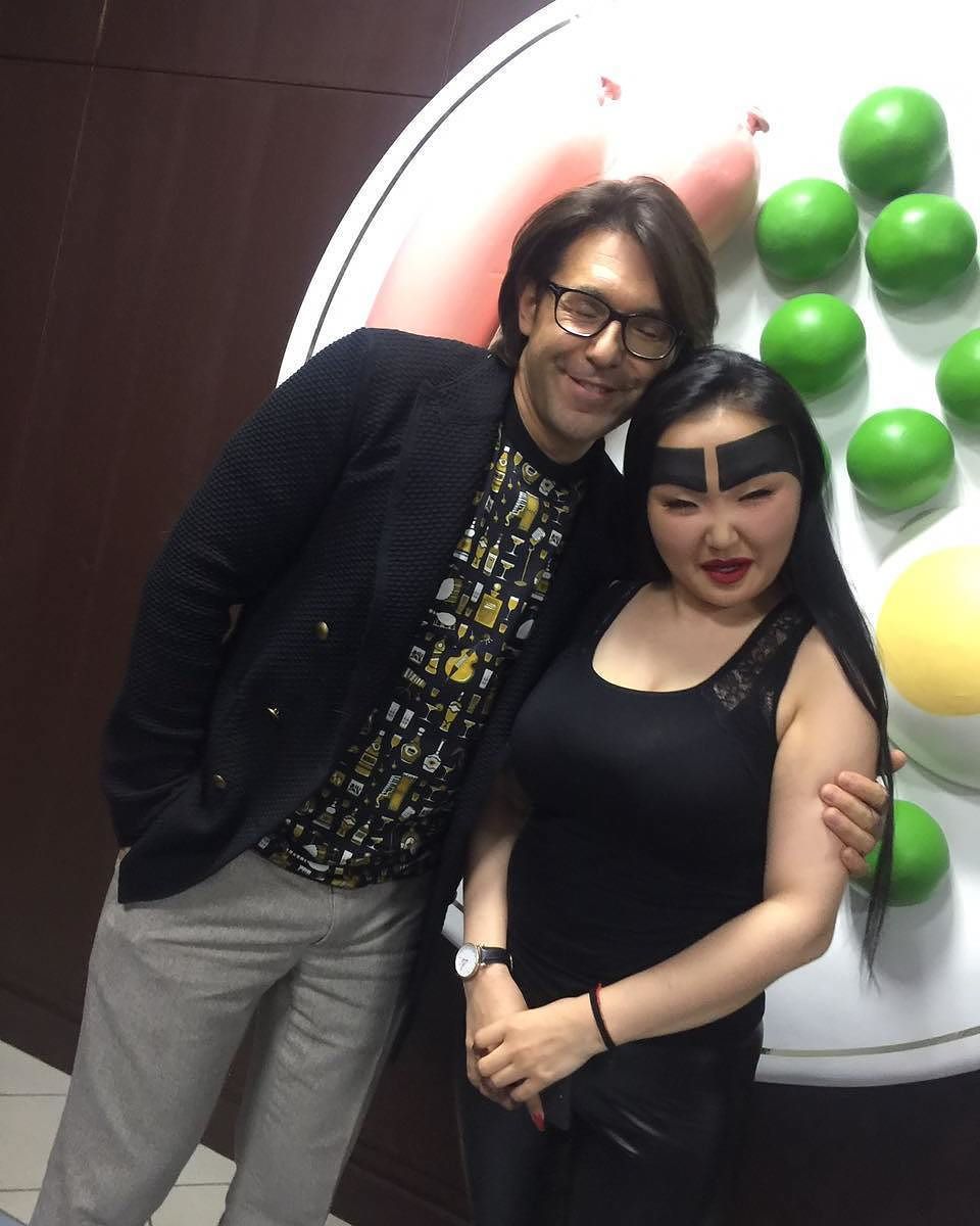 Энжи снялась в передаче "Пусть говорят"