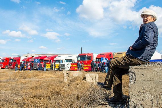 В регионах начались акции протеста дальнобойщиков против «Платона»