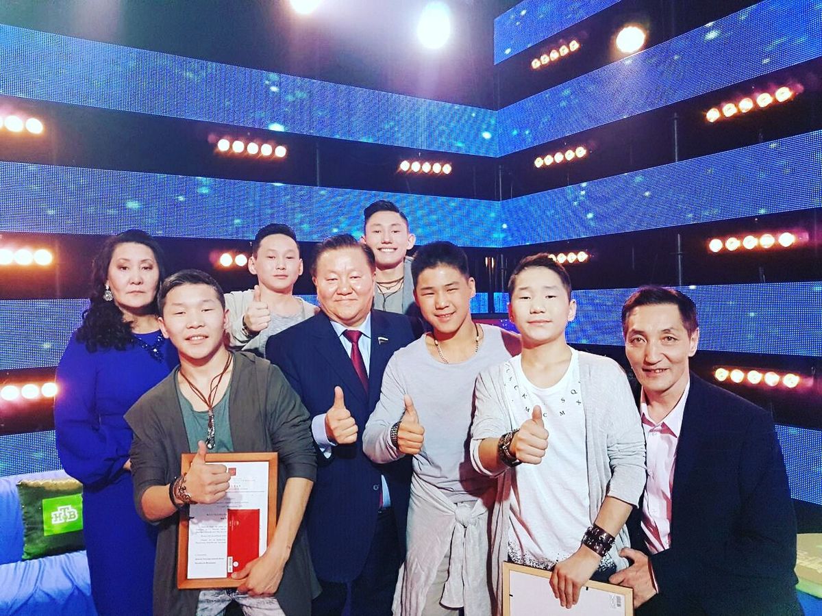 Прошли съемки второго тура проекта "Ты супер!", в котором выступила группа "Хатан"