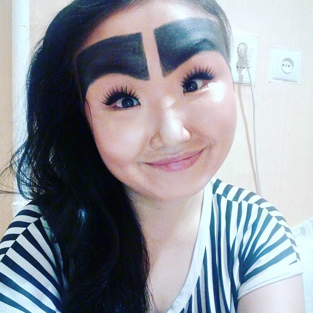 Энжи едет  к Малахову