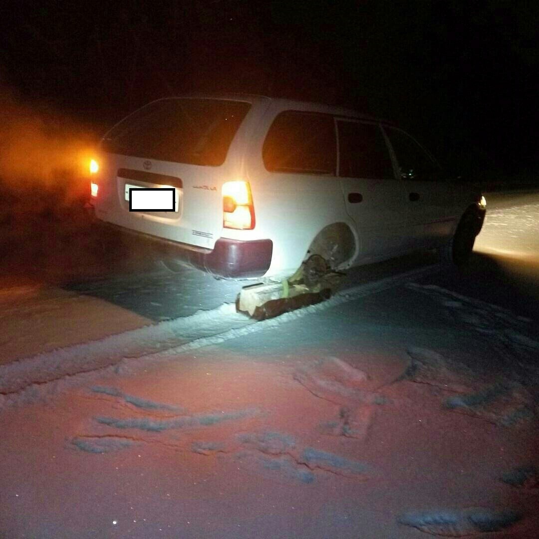 В Якутии водитель проехал 10 км на сломанном авто без колеса
