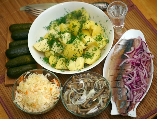 Минимальную розничную цену водки поднимут до 205 рублей