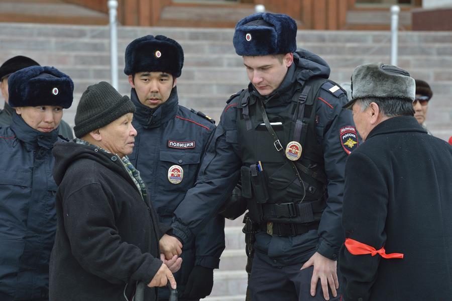 Бочоев: "Мне выкрутили руки и оттащили от трибуны с искаженными от злобы лицами…"