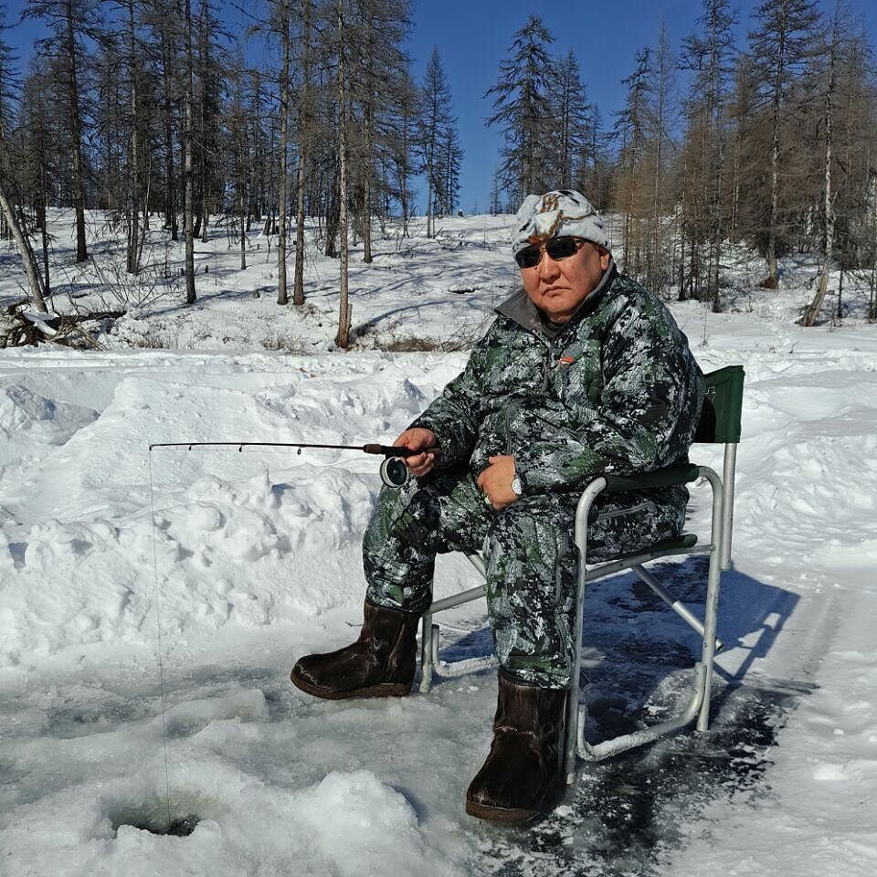 Егор Борисов впервые в этом году выбрался на рыбалку