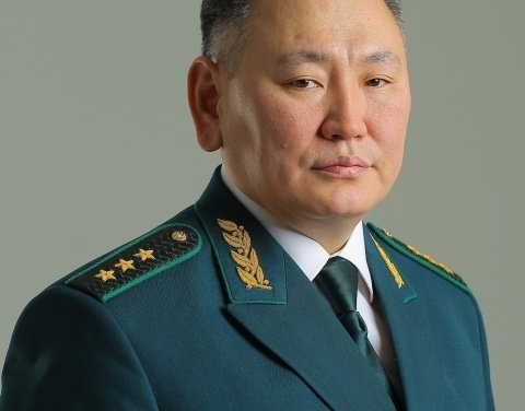 Сахамин Афанасьев освобожден от должности министра экологии в связи с избранием народным депутатом