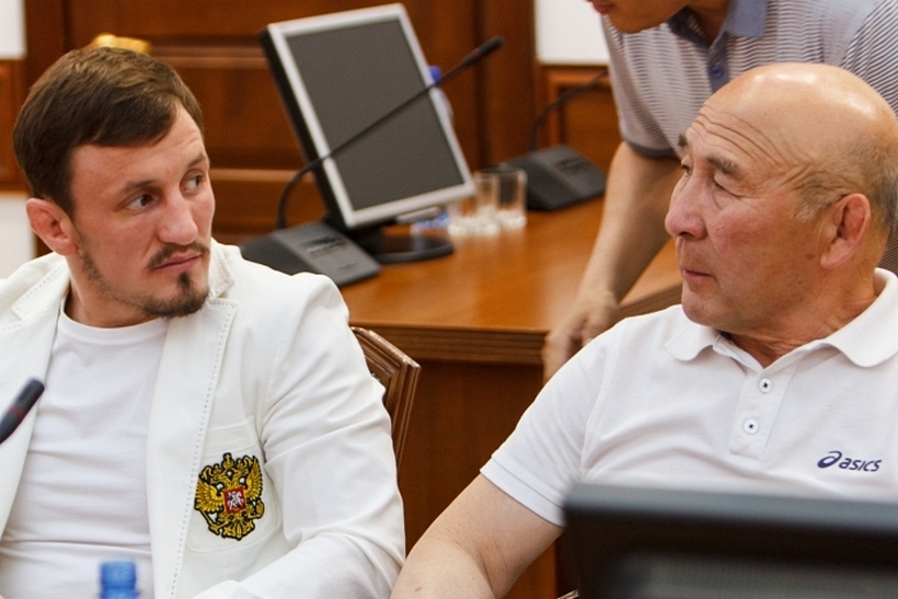 Тренер Богомоева: «Сашу сразу вырубили трубой и начали пинать»