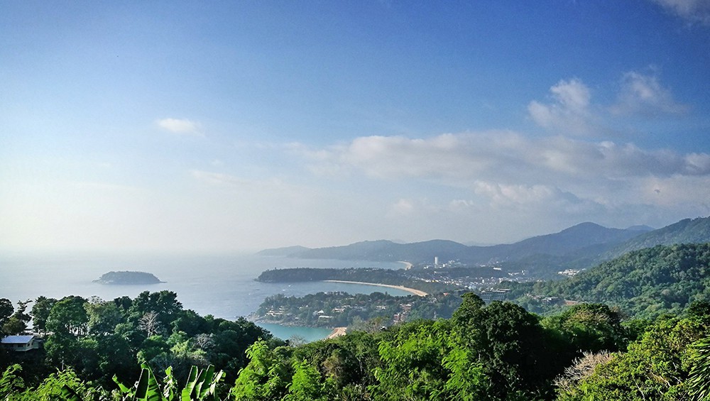 Ростуризм рекомендует россиянам быть крайне осторожными после терактов в Таиланде