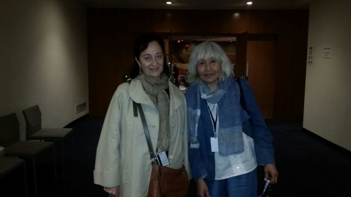 Антонина Гаврильева с Эльзой Стаматопулу - юристом, профессором Колумбийского университета. С 2003 по 2010 год она руководила секретариатом Постоянного Форума. 