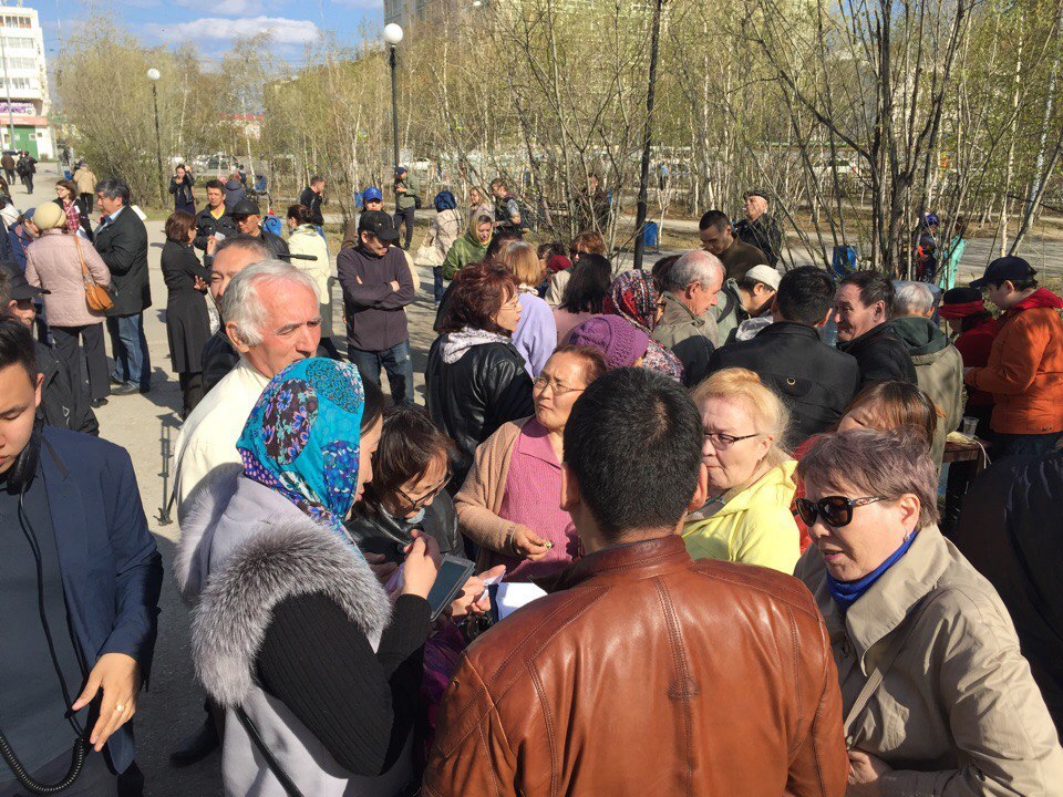 В Якутске людей попытались отвлечь от митинга против тарифов ЖКХ
