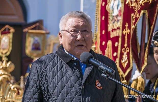 Егор Борисов выступил перед участниками Крестного хода и молебна в память о погибших защитниках Отечества