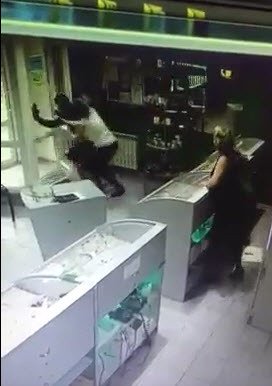 Ограбление в Нерюнгри: Украсть за 4 секунды (+видео)