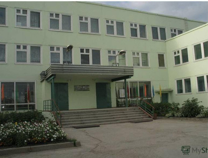 В Якутске под школой провалился асфальт