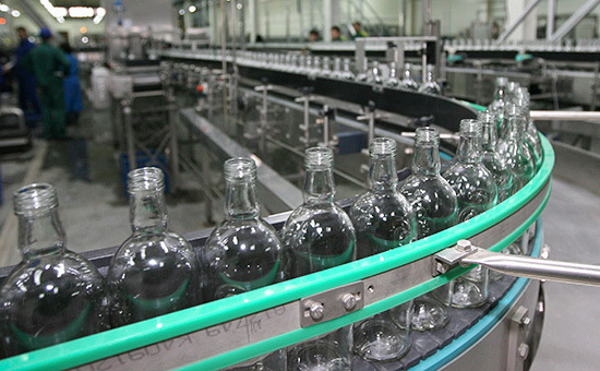 Минфин не изменит минимальную цену водки в 2017 году