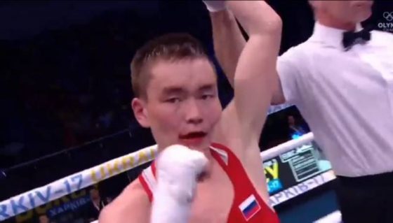 Василий Егоров вышел в полуфинал чемпионата Европы по боксу (+видео)