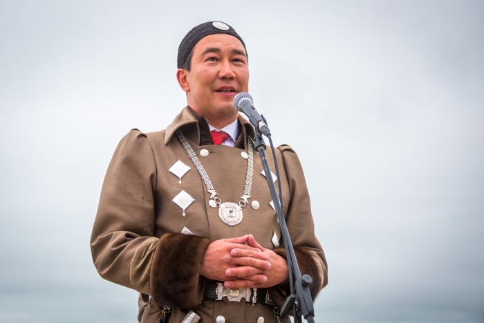 Поздравление главы города Якутска Айсена Николаева с национальным праздником "Ысыах Туймаады - 2017"