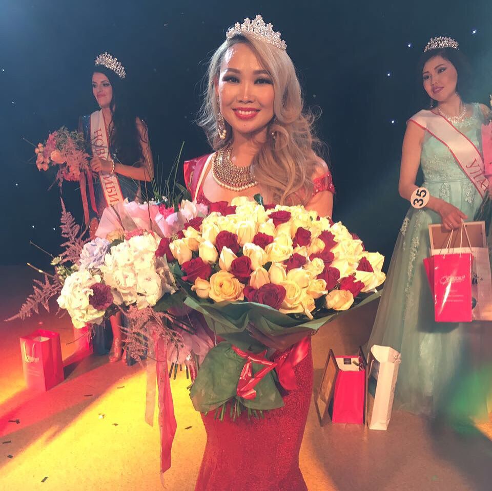 Варя Максима будет представлять Якутию на "Миссис Вселенная"