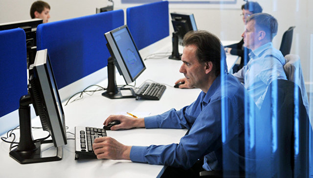 Путин подписал закон о поправках в Трудовой кодекс