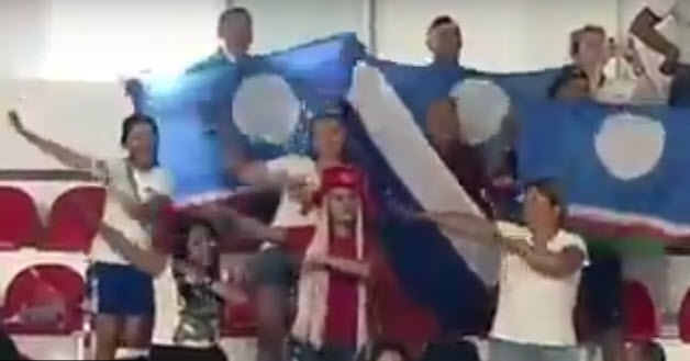 Во время награждения Василия Стрекаловского якутские болельщики станцевали "Якутяночку" (+видео)