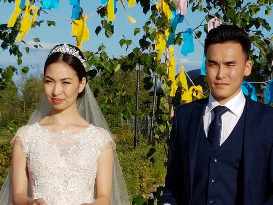 "Маленькая красавица мира" вышла замуж в Якутске