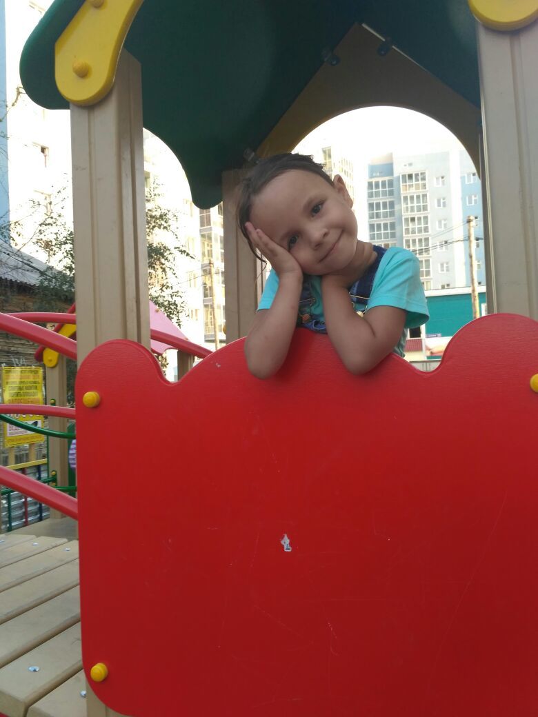 Пятилетняя Алиса Лебедева нуждается в помощи