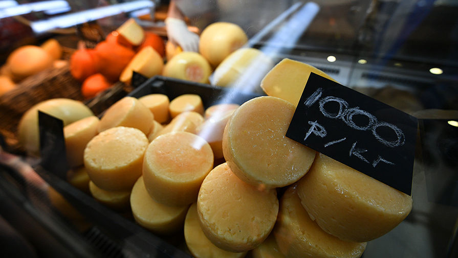 Путин продлил контрсанкции против Запада до конца 2018 года