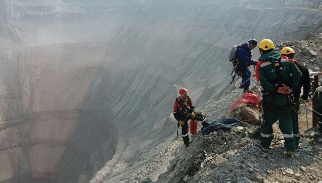 В руднике "Мир" альпинисты планируют пройти 450 метров вниз